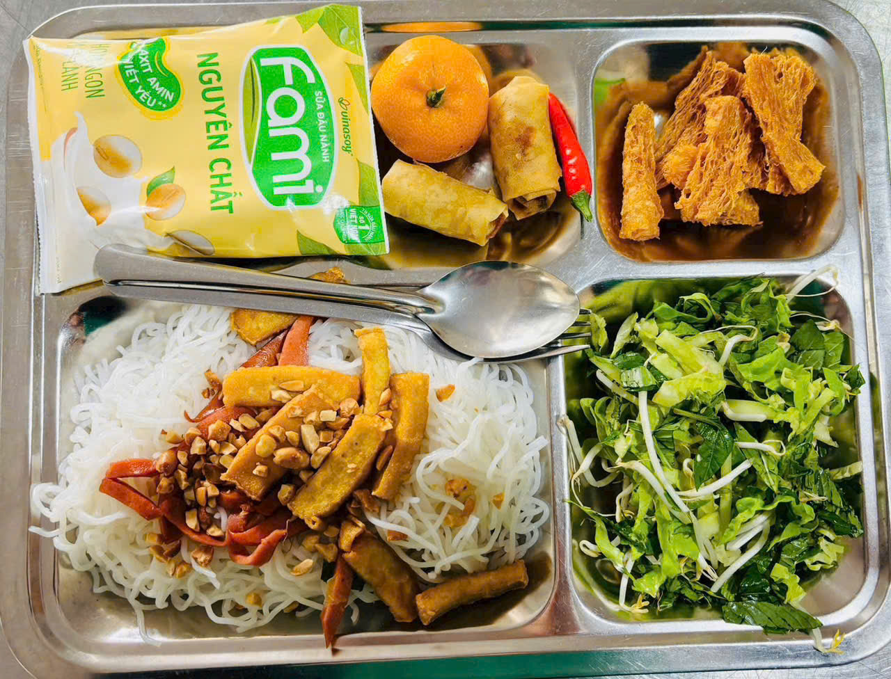 Suất cơm công nghiệp - set 05